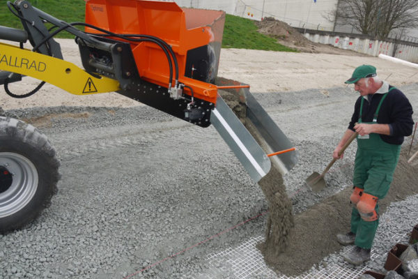 3-mvs_-_beton_verteilen_-_ansicht_hinten