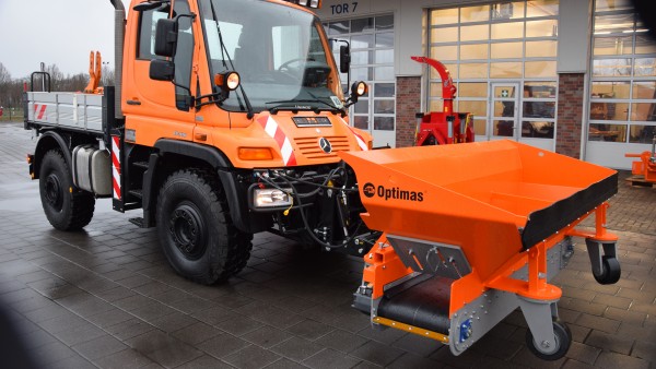 Optimas_Material_Verteilschaufel_Finliner_Side_shoot_bucket_Finliner_4_600x600