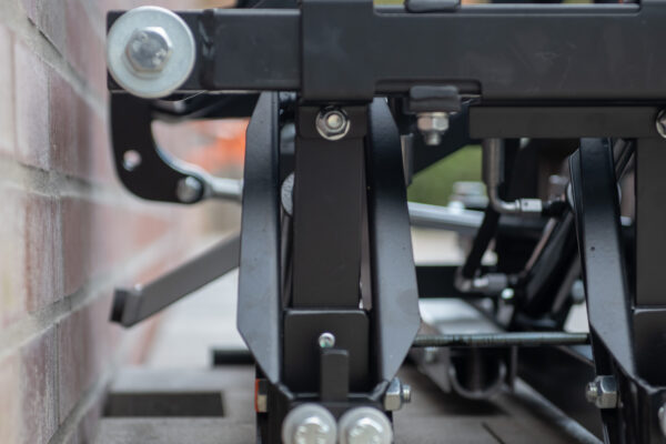 Paver-Clamp_Multi6M-4